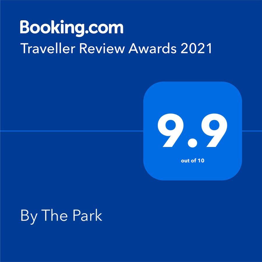 Апартаменти By The Park Free Parking Белград Екстер'єр фото